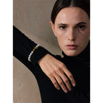 Pulseira elegante de pérolas