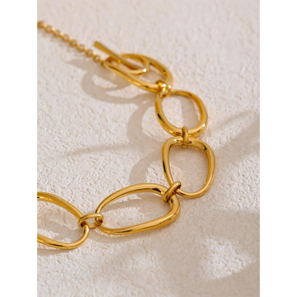 Colar feito à mão banhado a ouro