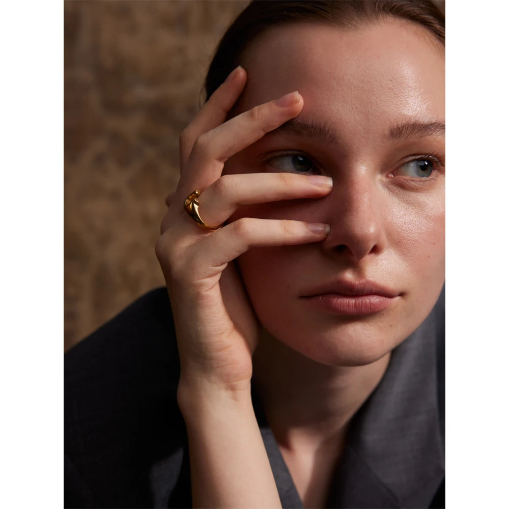 Anel Omega Banhado a Ouro