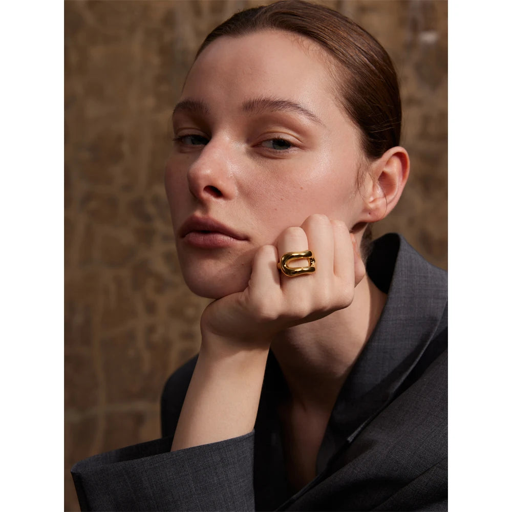 Anel geométrico oco