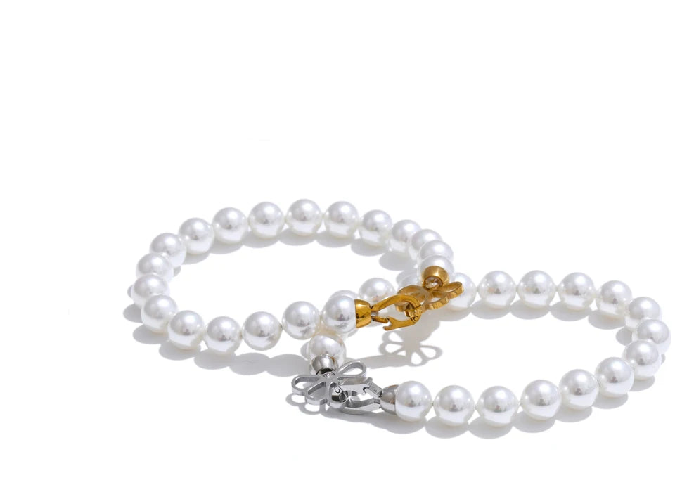 Pulseira elegante de pérolas